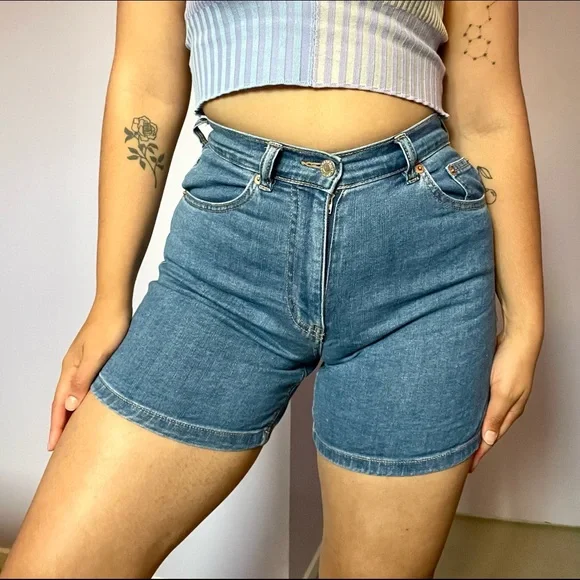 **SOLD** Pull&Bear Jean Shorts - Picture 1 of 5